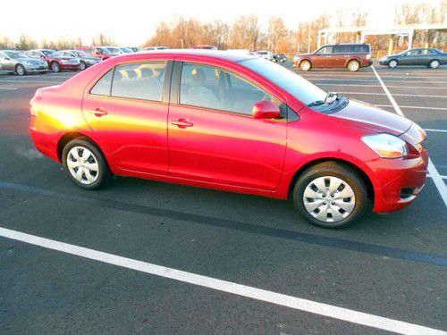 2010 toyota yaris sedan,38,000 miles,new in &amp; out,25 mpg,gas saver,no issues !!!