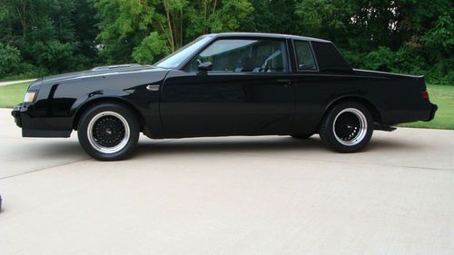 1987 buick grand national---perfect show car