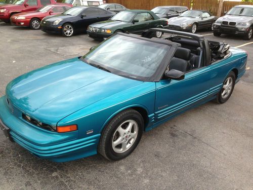 Cutlass supreme convertible 3.4 litre great condition cold a/c free shipping!!