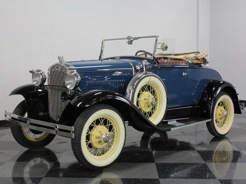 Extremely clean model a roadster, restored to original, excellent paint, very ni