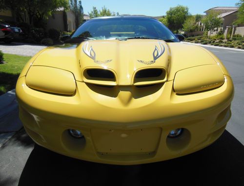 2002 pontiac trans am ws6 collectors edition yellow 6 speed t-tops hurst leather