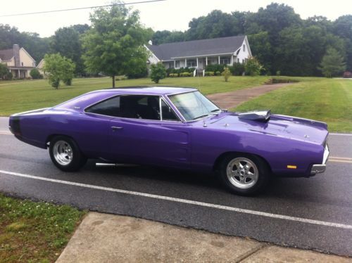 1969 dodge charger plum crazy 600 hp