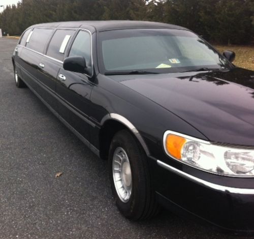 2001 lincoln town car krystal 120 limousine 5 door  $11,500