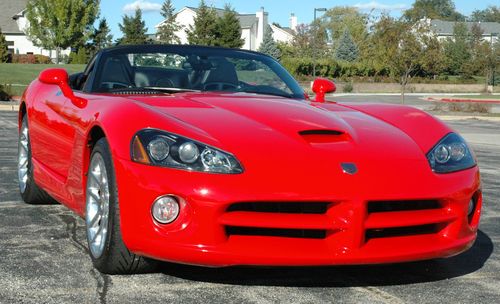 2005 red dodge viper srt-10 convertible only 10,489 miles