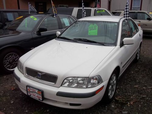 2001 volvo s40 wow nice car!!! no reserve