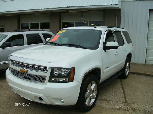 2007 chevy tahoe leather roof dvd loaded