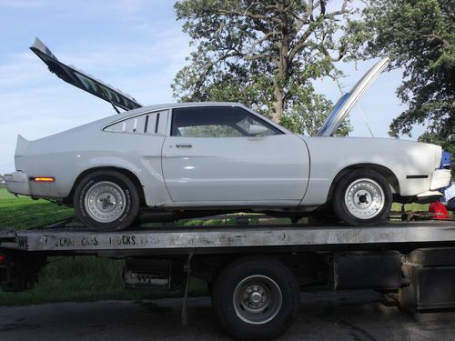 1976 ford mustang cobra ii,,,great barn find