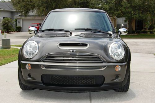 2006 mini cooper s metallic gray chrome package - excellent condition