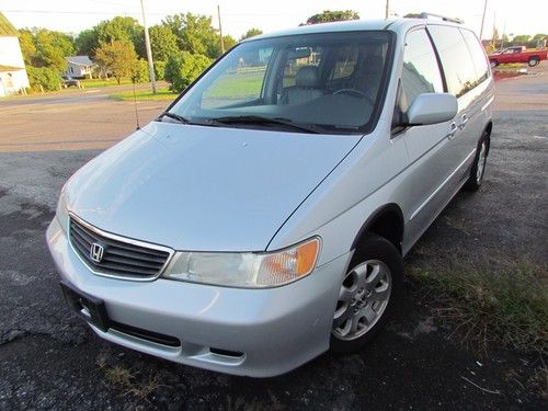 2003 honda odyssey ex -l leather interior excellent condition ready to drive!