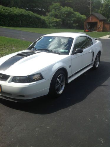 04 mustang mach 1 premium white 5 speed manual leather upholstery 4.6l v8