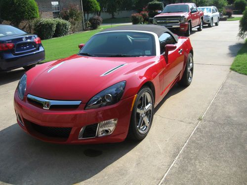 2008 saturn sky "red line" 20k miles, red, like new condition