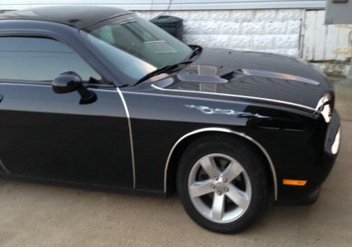 2012 dodge challenger sxt coupe 2-door 3.6l v6 cruise control tinted windows