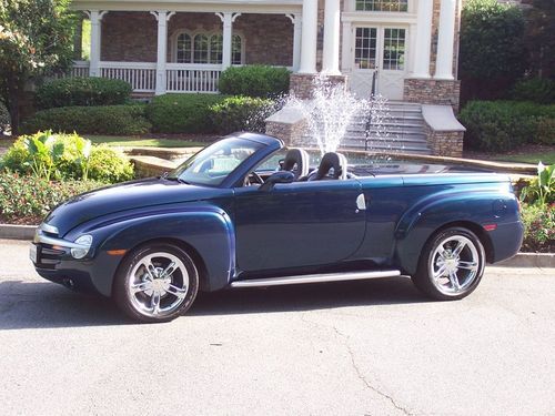 2005 chevrolet ssr  awesome, jaw-dropping color