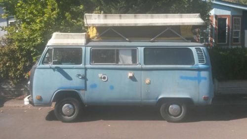 Classic vw camper bus 1979 blue riveria pop-top roof, rebuilt performance engine
