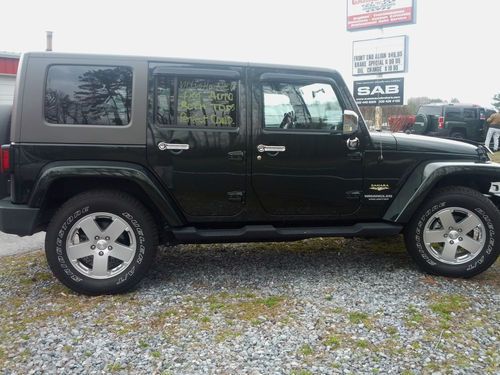 Perfect loaded 2010 jeep wrangler sahara unlimited very low miles