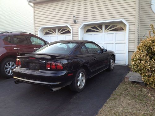 1998 ford mustang gt coupe 2-door 4.6l black on black 5 speed manual v8 straight