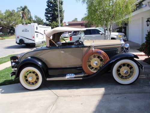 Ford 1930 mdl a deluxe roadster six wheel