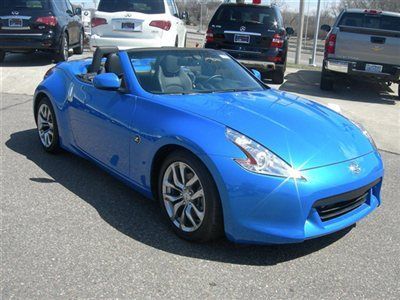 2012 370z roadster 6 speed touring, bose, cooled seats, blue/black, 8410 miles