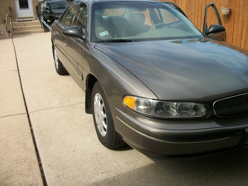2002 buick century custom clean and with 46946 miles  low low low