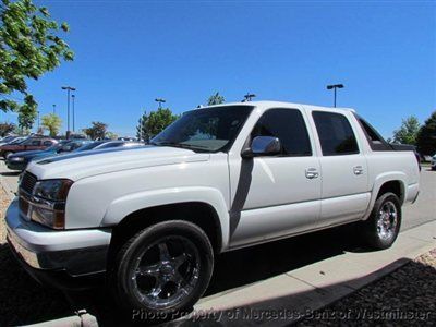 2004 chevy avalanche / low miles / complete service history 1 owner