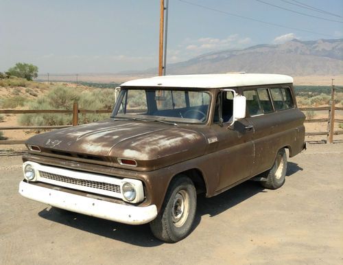 1965 chevy suburban carryall truck