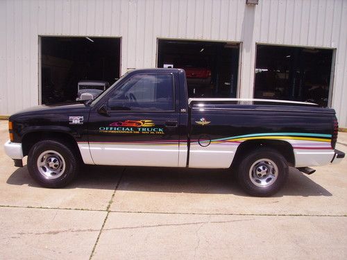 1993 chevy silverado indy pace truck  super clean and nice only 132k miles