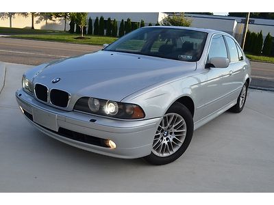 2002 bmw 530i nice and clean  navigation , clean carfax no accidents