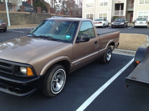 1996 chevrolet s10 pick-up clean title in hand