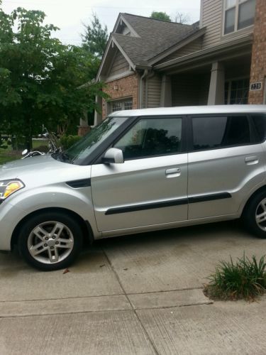 2010 kia soul ! one owner. all scheduled maintence done.
