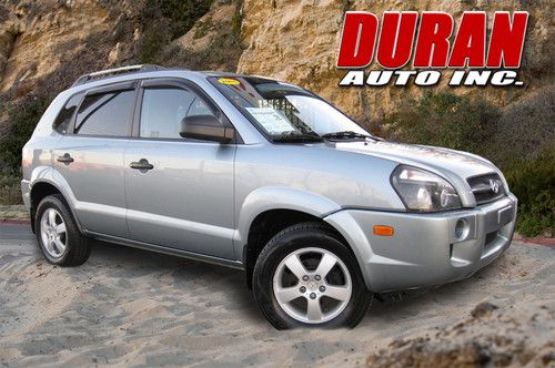 2005 hyundai tucson gl sport utility 4-door 2.0l no accident carfax immaculate!