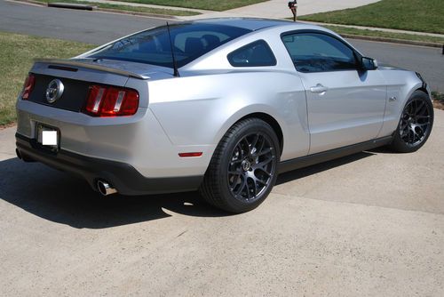 Pristine lightly modified 2011 ford mustang gt