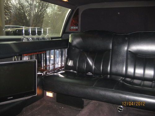 1996 lincoln town car executive limousine 4-door 4.6l