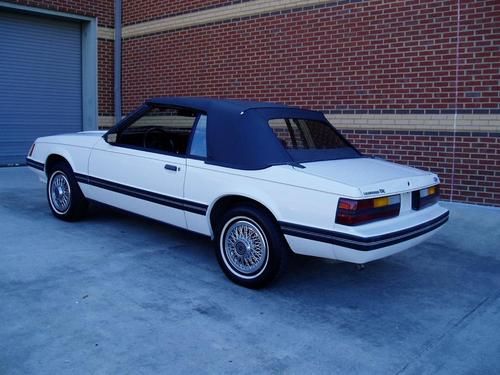 1984 ford mustang lx.. convertible.. no reserve .. 60k miles.. automatic.