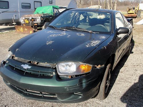 2003 chevrolet cavalier base coupe 2.2l! for parts or project car! 80k on engine