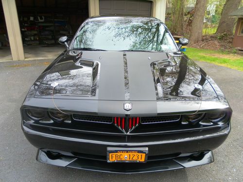 2010 challenger se for sale in exceptional condition
