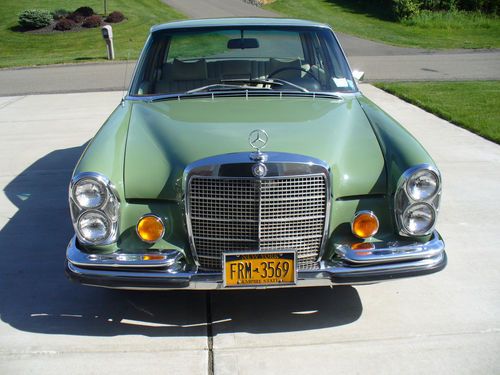 Mercedes-benz 280 se 4.5l automatic with full power options