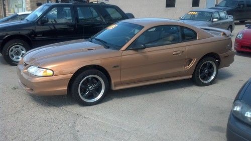 1997 ford mustang gt 4.6l 5sp --- 60k miles!!!