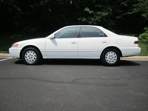 1999 toyota camry le sedan 4-door 2.2l - great condition, reliable to own