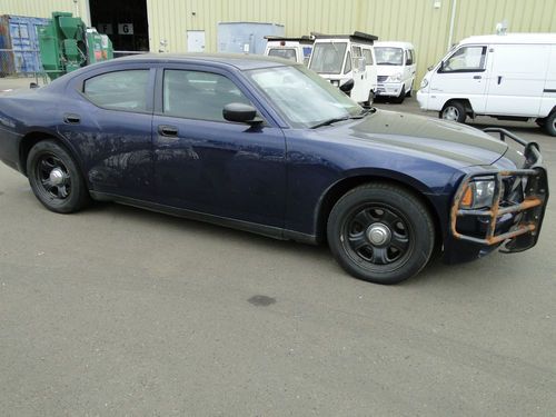 2008 dodge charger se- retired police vehicle