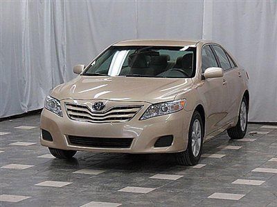 2011 toyota camry le 4cyl 18k warranty alloy cd aux very clean