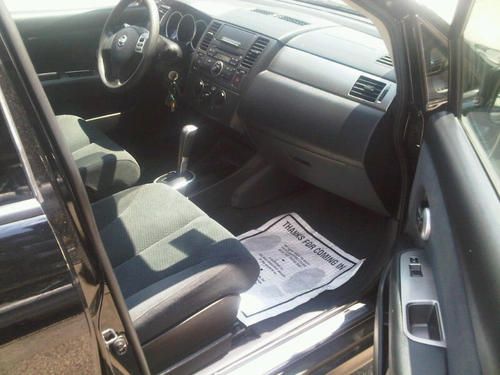 2011 nissan versa s hatchback 4-door 1.8l