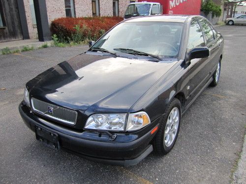 2000 volvo s40 leather sunroof only 79k miles with warranty!