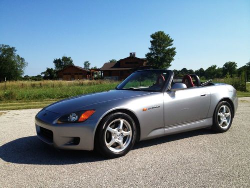 2000 honda s2000 silver with red interior - built in bluetooth - great condition