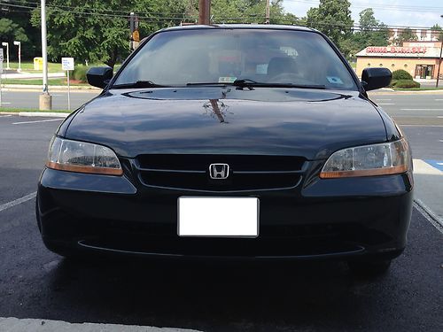 2000 honda accord se very low miles only 35k one owner 4 cylinder 2.3l