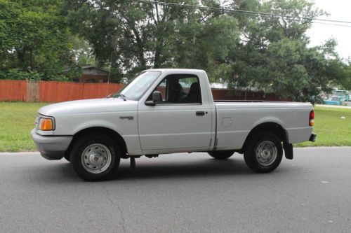 Fl low mileage cold ac auto 3.0 fleet maintained no rust good work truck bench