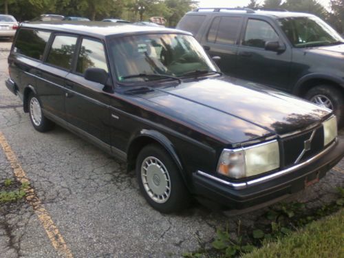 1992 volvo 240 wagon - daily driver / maintained no reserve