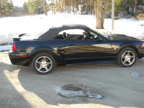 1999 mustang gt convertable 35th anniversary edtion
