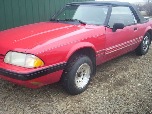 1989 mustang convertible - rolling chasis only