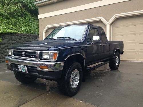 1994 toyota pickup sr5 4x4 extra cab, 3.0 v6 automatic, 2nd owner, fully loaded