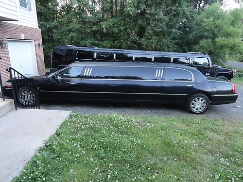 2006 lincoln town car limousine 5th door  by royale coach builders 9-10 pax
